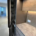 Apartment I&n *
