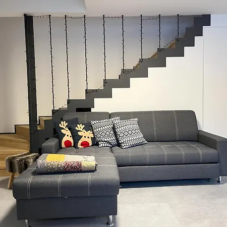 Apartment I&n