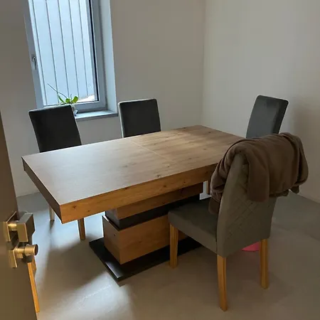I&n Apartment *
