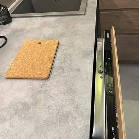 Apartment I&n